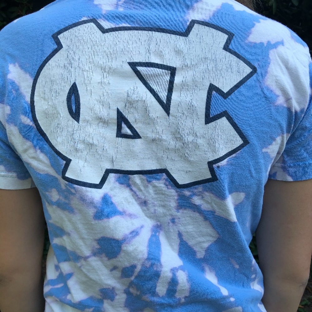 Carolina y shirt